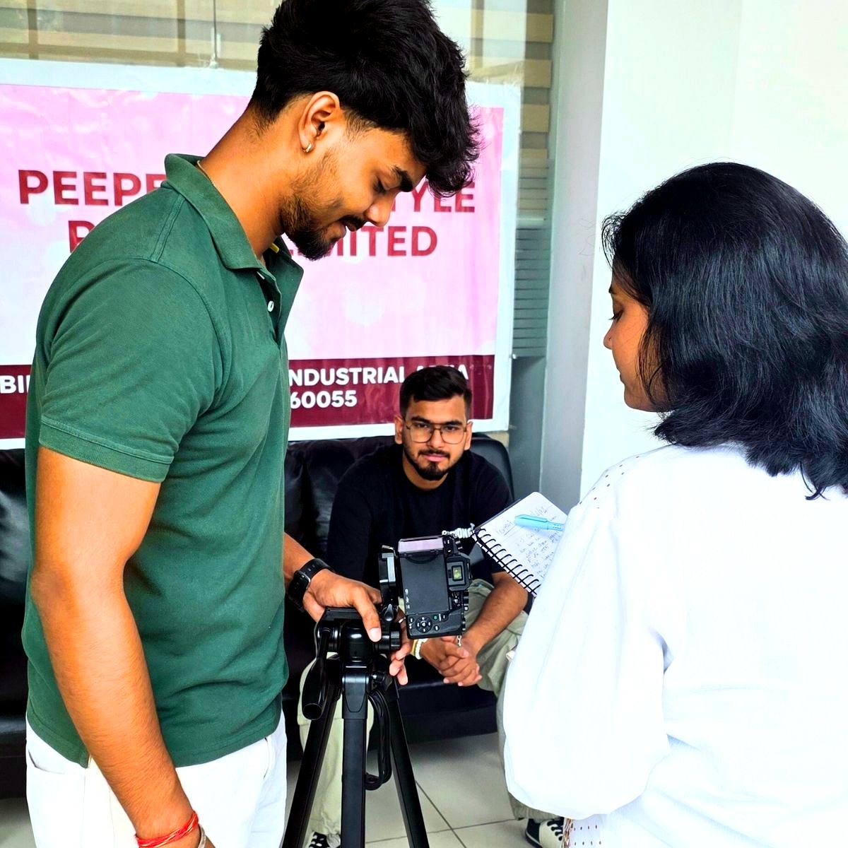 Behind the scenes at a Peeperly shoot